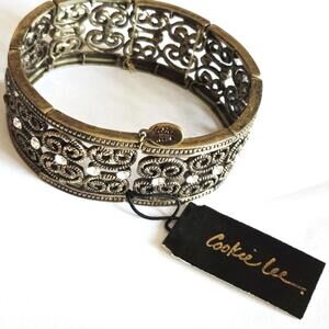 Cookie Lee Genuine Crystal Stretch Bracelet NWT